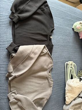 Two pack cropped sweatshirt medium